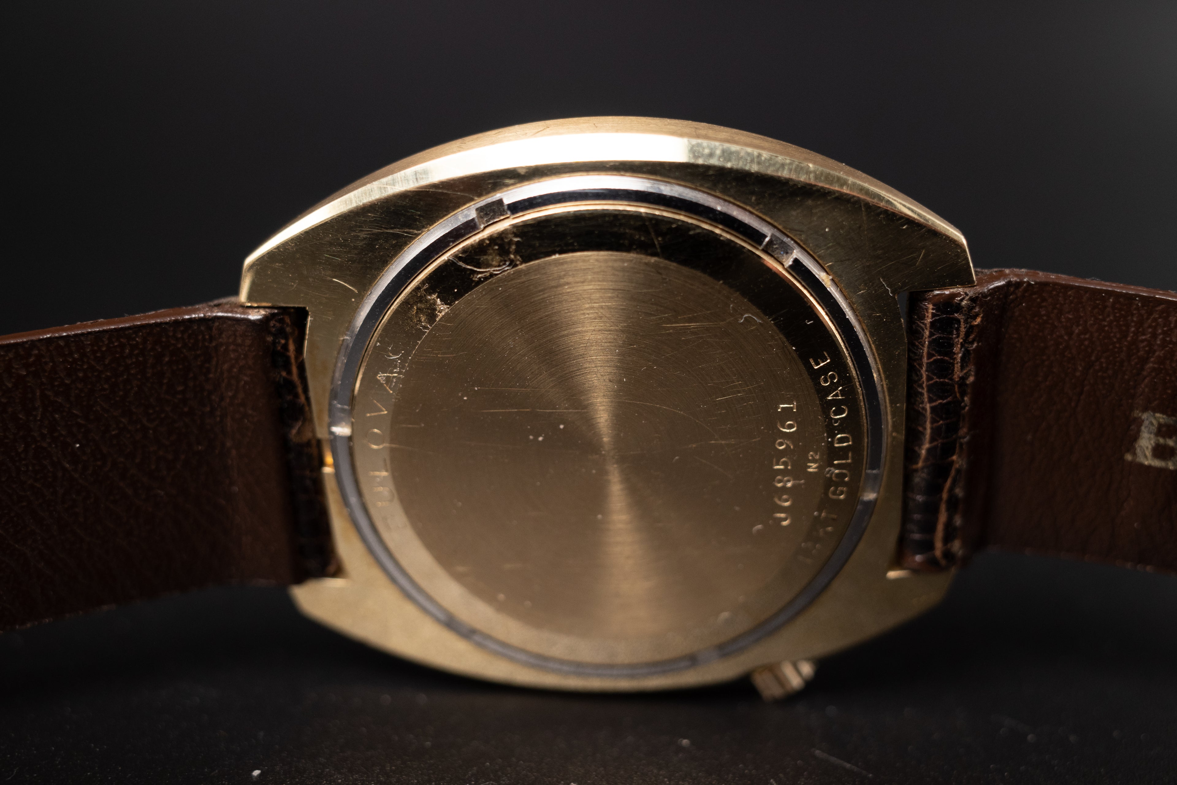 Vintage Accutron Daydate Mens Dress Watch 14KYG Very Rare