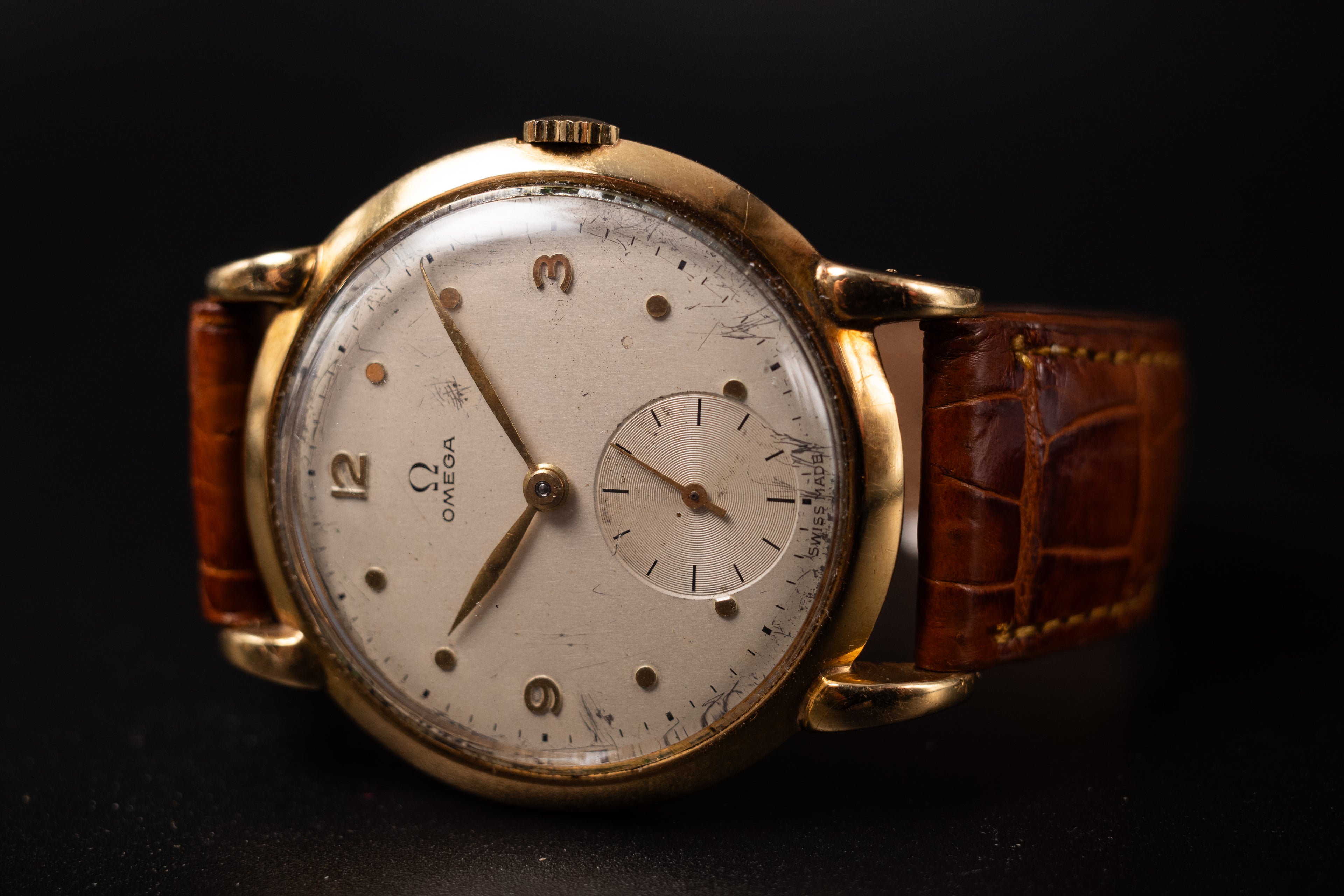 Omega 18K Solid Gold Jumbo Cal 260 Manual Wind Mens Wrist Watch RARE