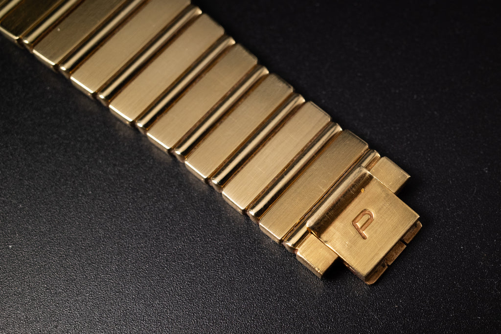 Piaget Polo 7131 C 701 18K Yellow Gold Gadroon Dial 1980s Unpolished