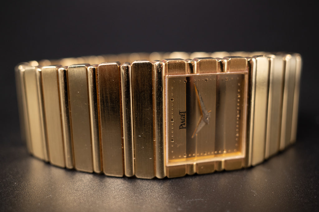 Piaget Polo 7131 C 701 18K Yellow Gold Gadroon Dial 1980s Unpolished